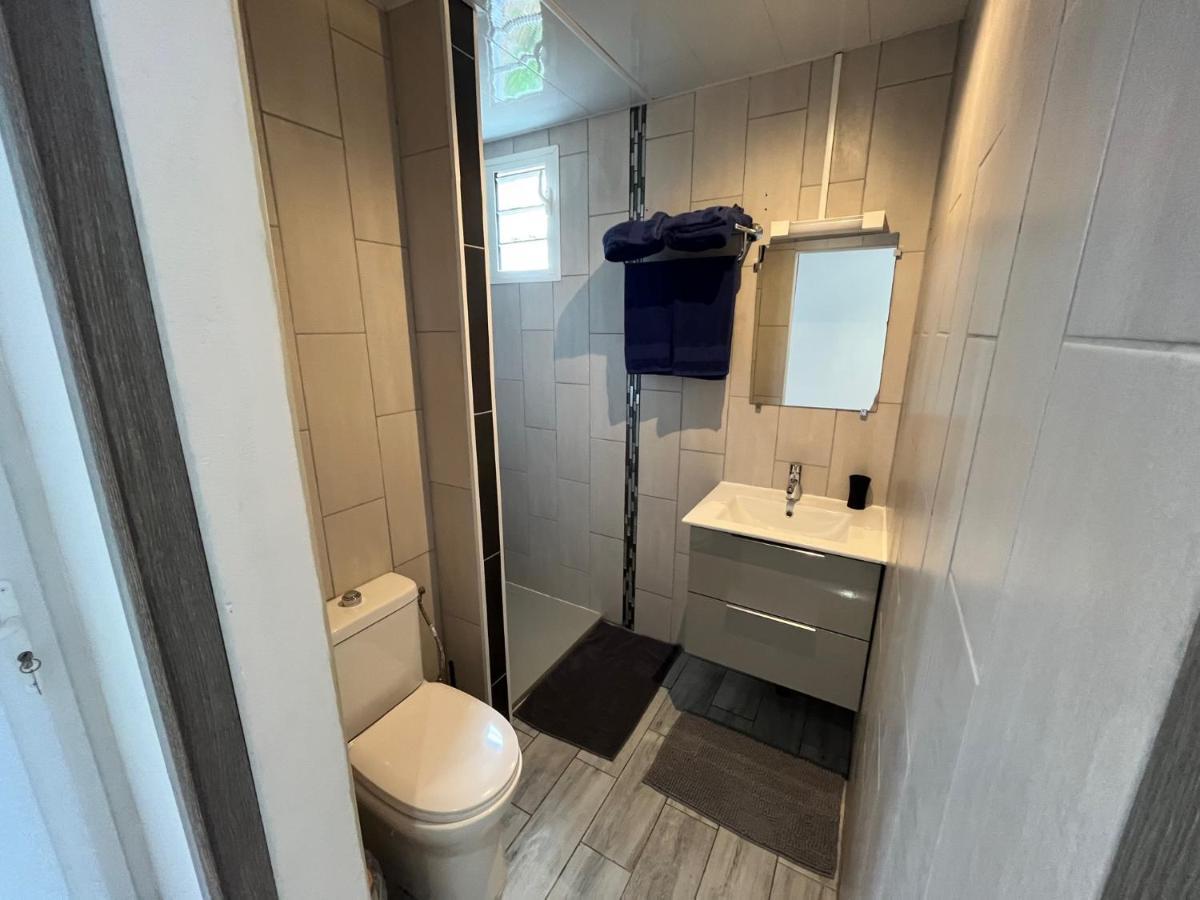 Apartament Tec Tec Sainte-Clotilde Zewnętrze zdjęcie